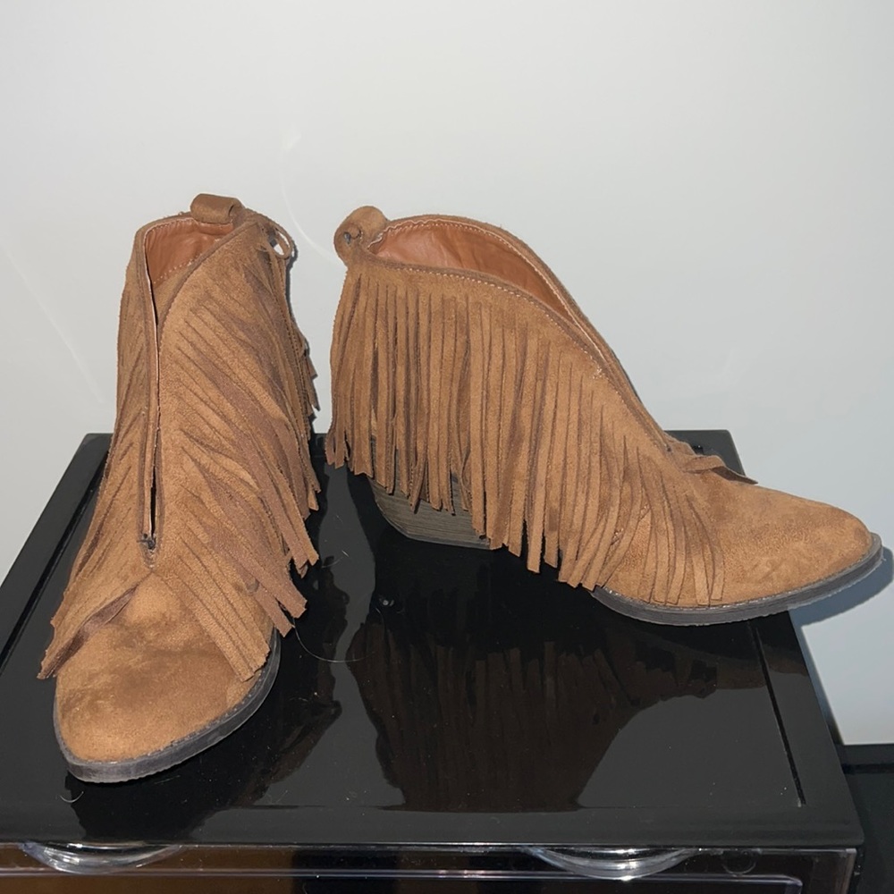 Coconuts by Matisse Fringe booties